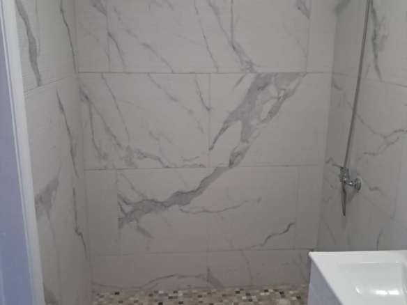 Retreat Estate 3 bedrooms 2 bathrooms apartment.