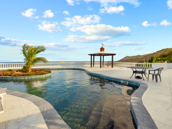 Villa Peninsula